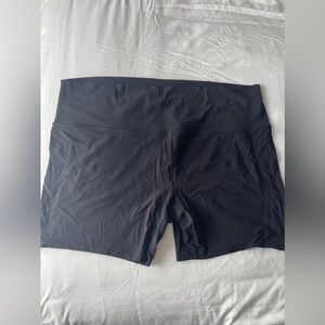 High-rise soft shorts